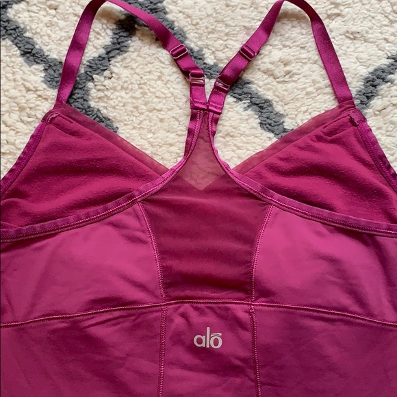 Sold ALO Yoga workout top - Picture 5 of 6